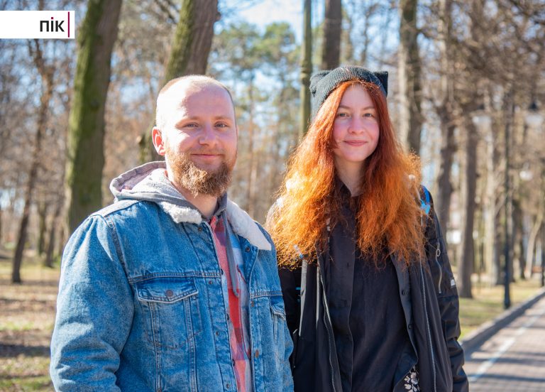 Люди Прикарпаття: у весняному парку Івано-Франківська (ФОТО) 12 Люди Прикарпаття: у весняному парку Івано-Франківська (ФОТО)