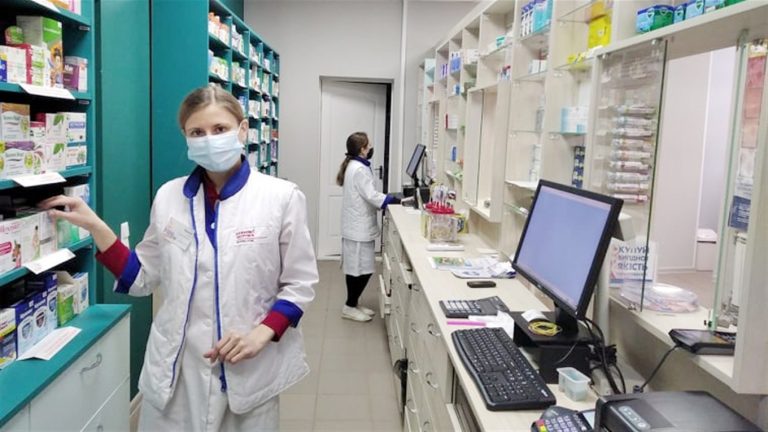 У МОЗ звернулись до формацевтів, які виїхали на захід України: що пропонують 5 o 1ev26u3ck1v3h1m8nc8o1e6b14h648