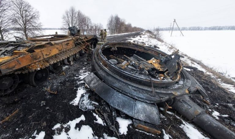 Стало відомо, які втрати армії Путіна за 13 діб війни (ФОТО) 12 photo 2022 03 08 18 52 51 1