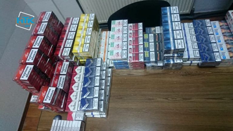 У Коломиї для ЗСУ передали понад 700 пачок конфіскованих цигарок (ВІДЕО) 3 У Коломиї для ЗСУ передали понад 700 пачок конфіскованих цигарок (ВІДЕО)