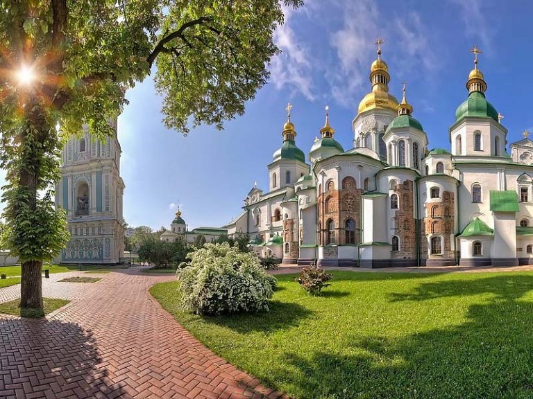 Росіяни збираються знищити Софію Київську: Блаженніший Святослав закликав молитися за святиню 1 Росіяни збираються знищити Софію Київську: Блаженніший Святослав закликав молитися за святиню