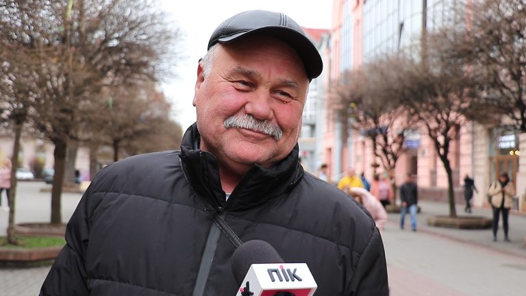 Дозвіл на зброю для цивільних: що думають про це в Івано-Франківську (ВІДЕО) 12 00614e1a 2b1f 4f85 a759 6df303acf0c8