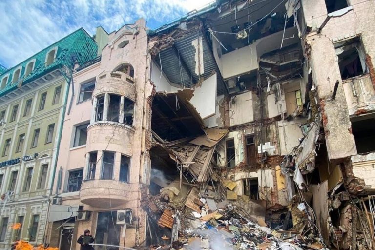 Що будуть робити з уламками зруйнованих споруд в Україні 8 153459 1 large