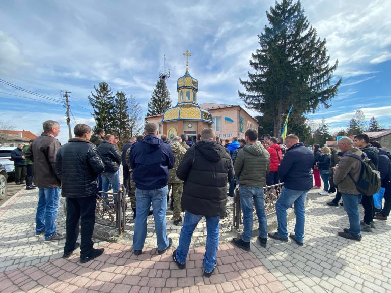 У Городенці благословили та відправили мобілізованих до ЗСУ (ФОТО) 10 277228096 397844728821570 8218723360268850049 n