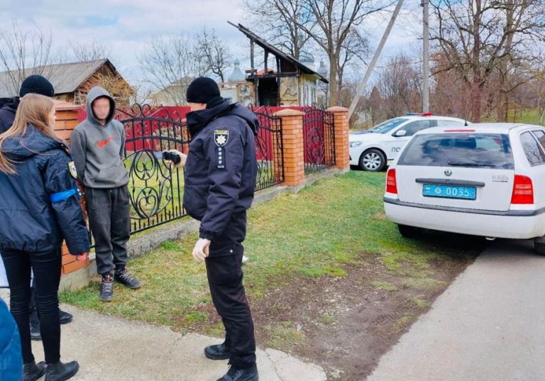 На Прикарпатті затримали мародера: обікрав навчальний заклад