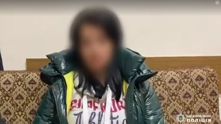 Кіберполіція викрила жінку, яка ошукала більше 30 вимушених переселенців (ВІДЕО) 11 277800019 303212618629393 6381511731864472557 n1111