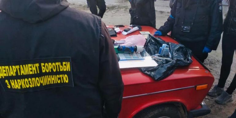 В Івано-Франківську поліцейські натрапили на наркоділків (ФОТО) 10 277803854 7743984575642115 7467138754676040855 n