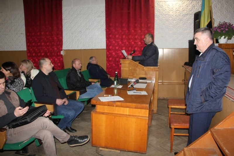 Прийшли 9 депутатів з 26: у Болехові втретє не провели сесію міської ради (ФОТО)