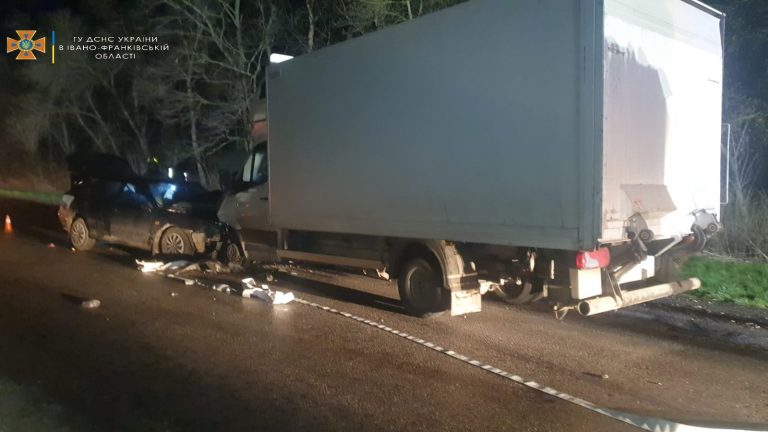 На Тисмениччині сталася ДТП: дві людини травмовані (ФОТО) 1 278996167 301747105447993 4156355889837059934 n