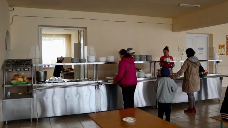 Приготовлене з любов'ю: у Коломиї запрацює соціальна їдальня для переселенців (ФОТО)