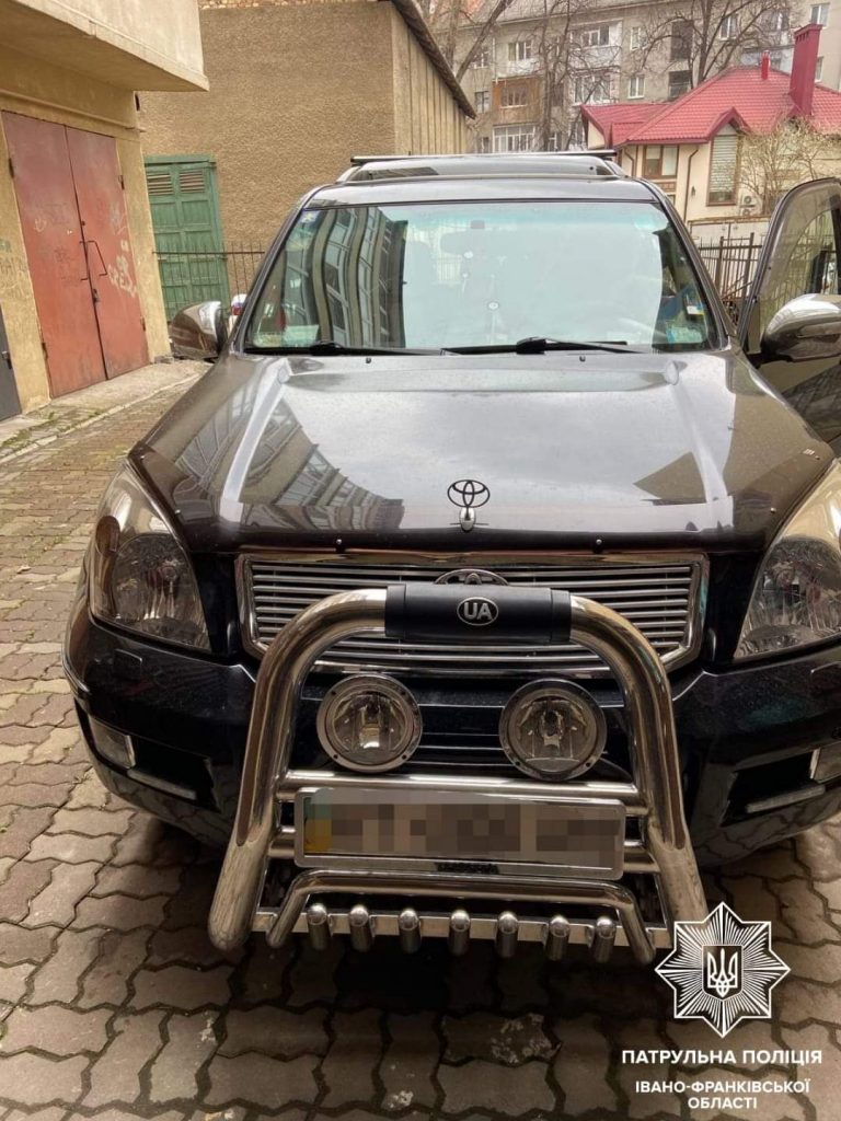 У Франківську водій вчинив ДТП та втік, його затримали 9 FB IMG 1649673205169