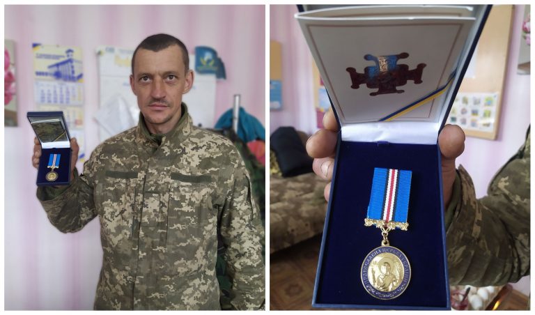 Боєць з Косівщини отримав несподівану відзнаку на Великдень (ФОТО) 4 MyCollages 2022 04 28T080051.304