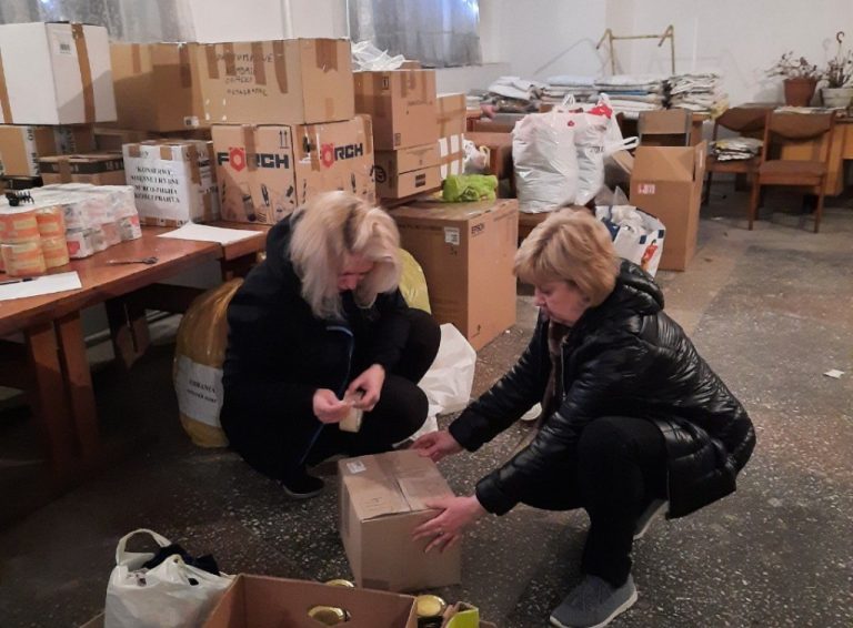Прикарпатський університет відправив допомогу харківським колегам: і не тільки їм (ФОТО) 7 Прикарпатський університет відправив допомогу харківським колегам: і не тільки їм