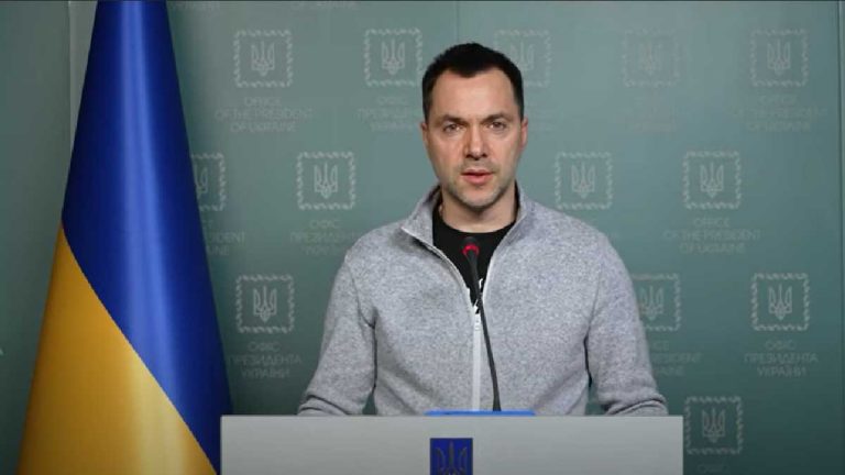 Що далі робитиме РФ і яка буде відповідь України: відповів Арестович 4 image