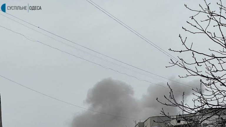 По Одесі рашисти нанесли ракетний удар - ОК "Південь" (ФОТО, ВІДЕО) 9 photo 2022 04 23 15 00 37