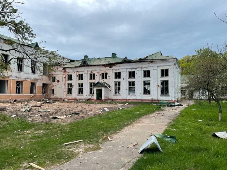 Окупанти завдали авіаударів по школах на Чернігівщині: є загиблі та поранені (ФОТО) 6 238973 2022 05 12 06.45.39 960x380 0