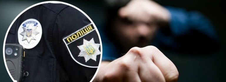 2507777 u hmelnitskomu politseyskiy pobiv nepovnolitnogo