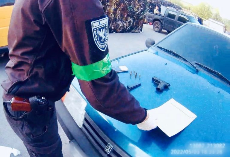 На Городенківщині зупинили водія, який перевозив зброю та набої 3 279582000 7866415516732353 3726767393513390881 n