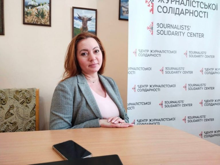 «Я гладила білі стіни своєї квартири і плакала, але мусила покидати Маріуполь»