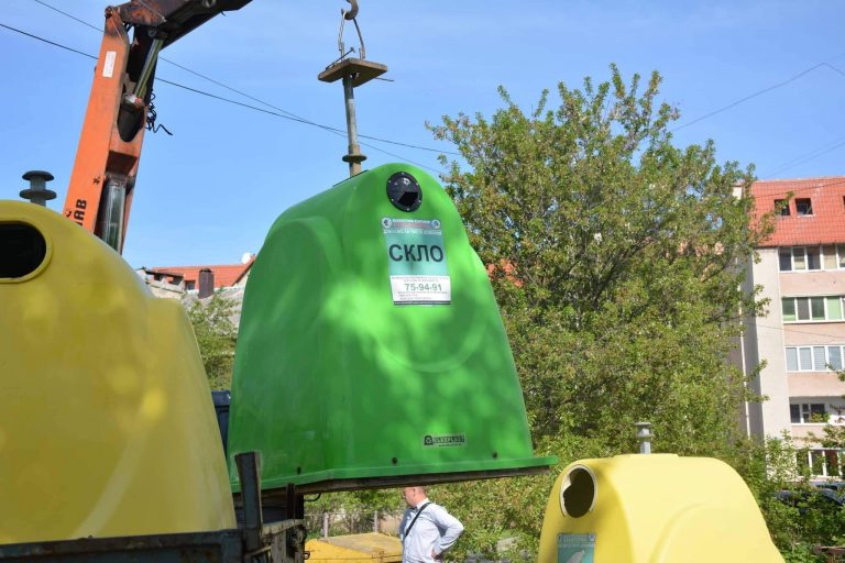 У Надвірній запроваджують роздільний збір сміття (ФОТО) 4 280761455 323908139895078 5173384543113996950 n