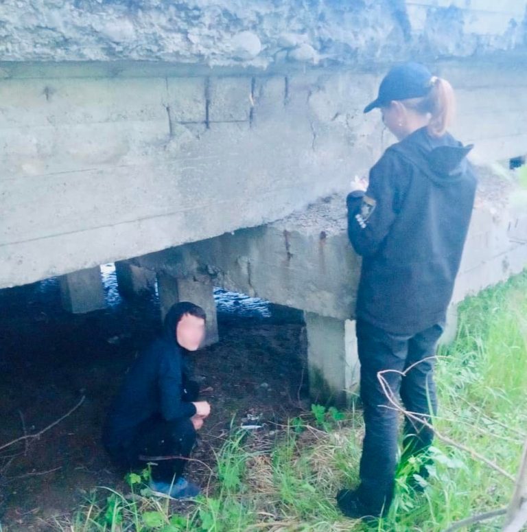 Збував наркотики через «закладки»: прикарпатські поліцейські затримали водія- наркоторговця 4 280961292 7925710760802828 7484767191089295696 n