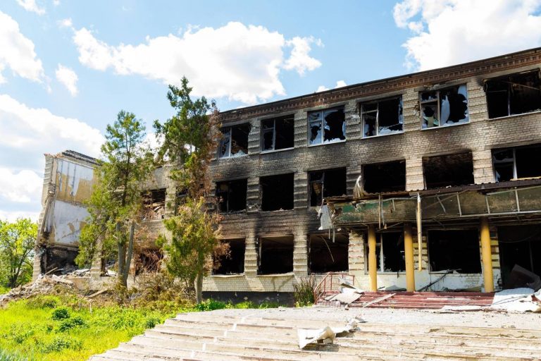 Харківщина: окупанти обстрілюють обласний центр, четверо загиблих
