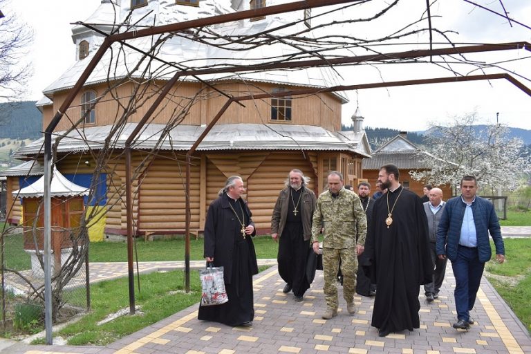 Єпископ Юліан відвідав Верховинську парафію, яка приєдналася до ПЦУ (ФОТО)