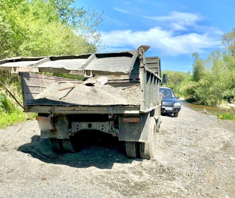 На Коломийщині незаконно видобували пісок та гравій (ФОТО) 12 FB IMG 1652791993126