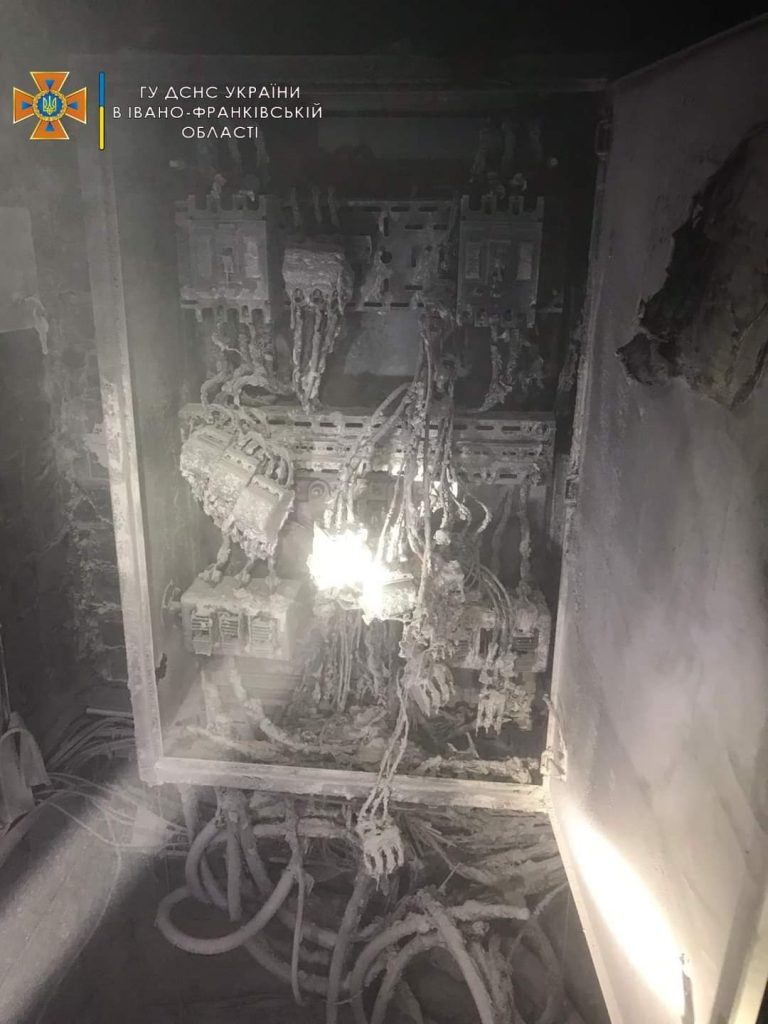 Вогнеборці ліквідували пожежу в Івано-Франківську (ФОТО) 12 FB IMG 1653372599475