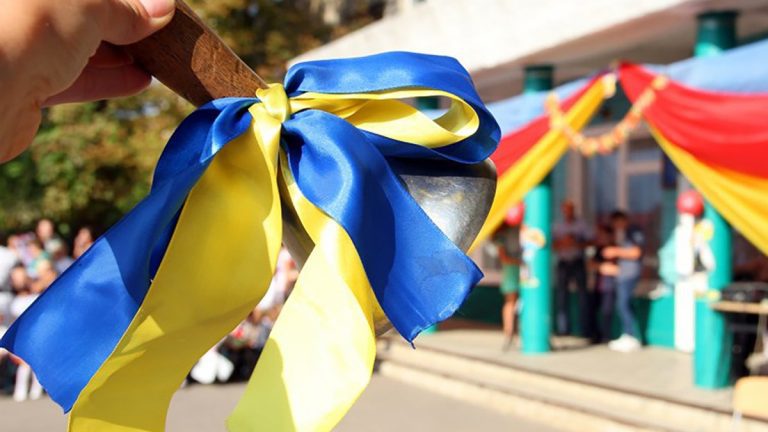 Останній дзвоник у школах Франківська цьогоріч звучатиме онлайн (ВІДЕО) 2 image 13 1