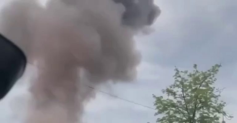 Рашисти обстріляли центр Дніпра: перші подробиці (ВІДЕО) 3 photo 2022 05 04 20 07 30111