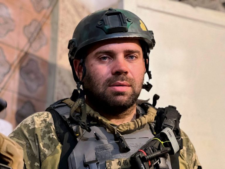 Як далекобійник з Прикарпаття на фронті нічне ралі влаштовує