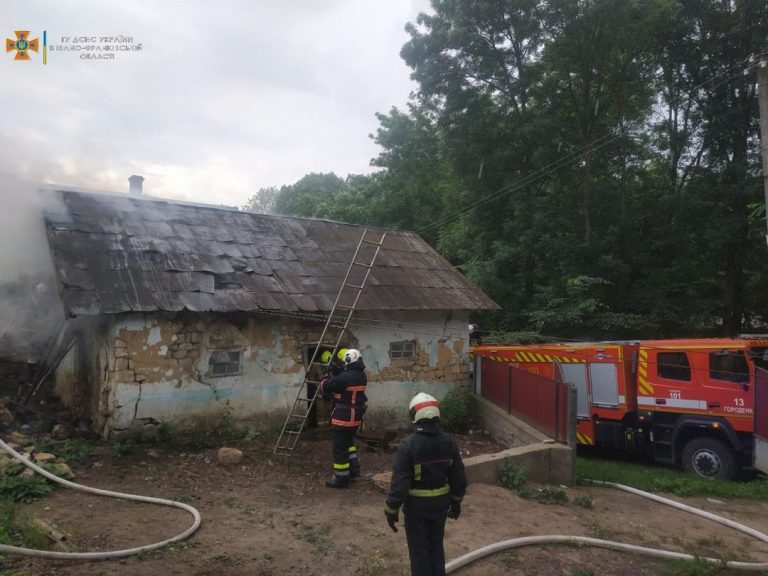 На Коломийщині горіла стара будівля: які наслідки (ФОТО) 3 288874124 338624395093597 5183205262796747869 n 1