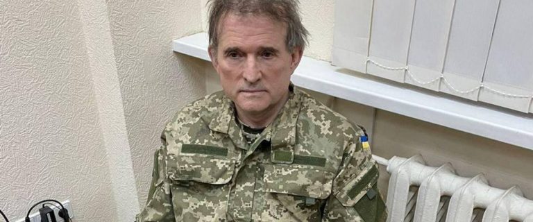 У Львові засідає суд у справі Медведчука: чи є підсудний 12 62b42fbabacd9 vyktor medvedchuk 1