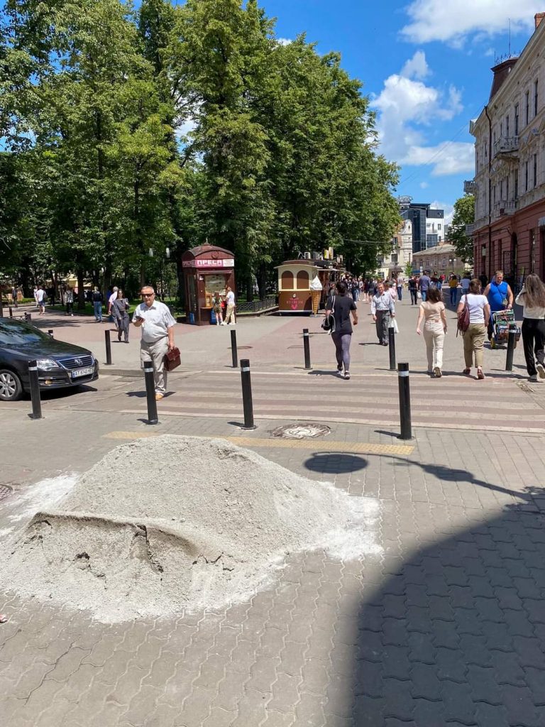 Завтра в Івано-Франківську перекриють вулицю Грушевського (Схема об'їзду) 3 FB IMG 1655207750977