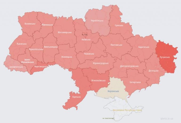 У більшості областей – повітряна тривога: з Криму вилетіли ракети 9 photo 2022 06 03 22 23 32