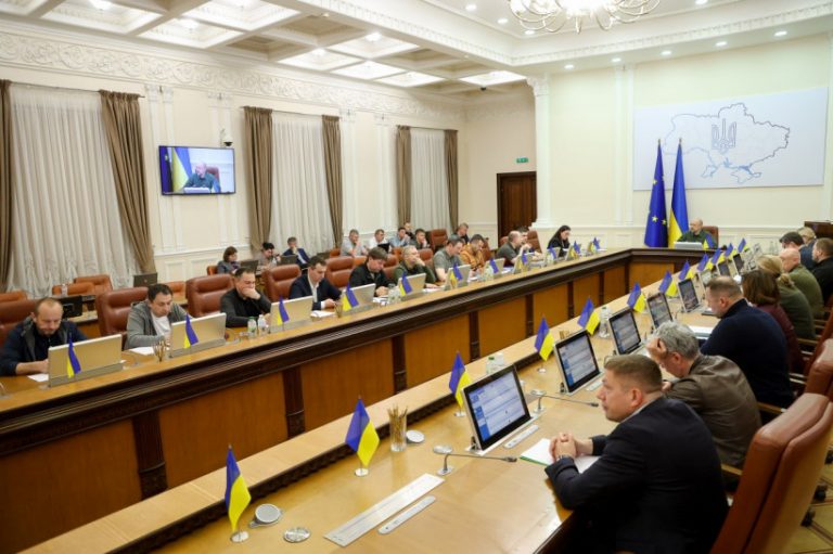Стало відомо, скільки грошей Україна отримала від союзників за 3 місяці війни