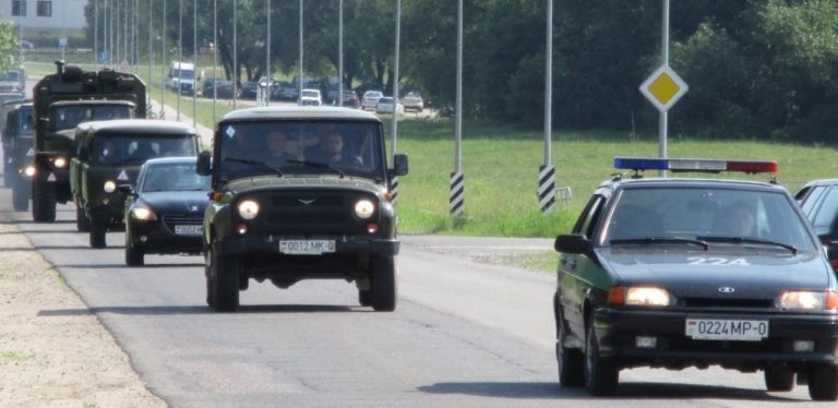 У Білорусі знову продовжили військові навчання (МАПА) 9 ucheniya
