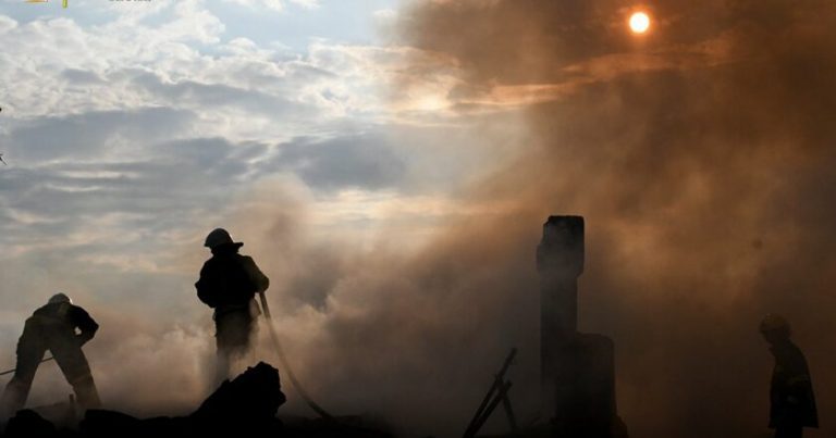 Окупанти вдарили двома ракетами у склад гуманітарної допомоги в Миколаєві: прикрі наслідки 6 145 den viy ny e1658135199813 840x441 1