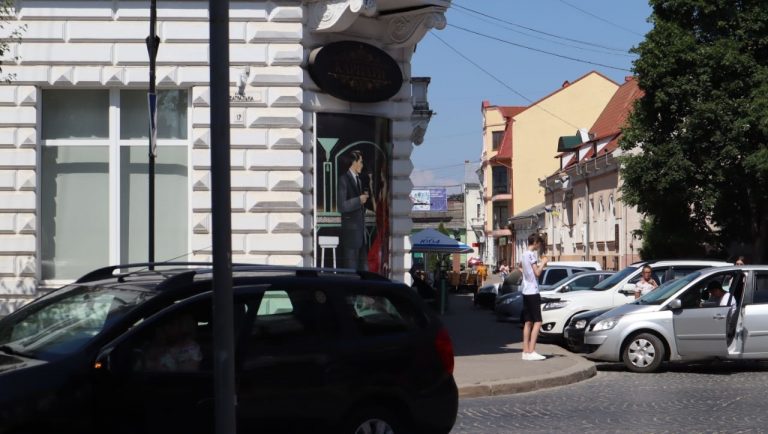 У Коломиї облаштували нові паркувальні місця (ФОТО) 12 291420610 403088801848620 4057067379550948060 n