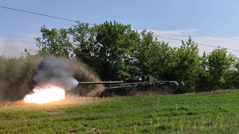 ЗСУ знищили 100 рашистів, 5 бронемашин та 4 танка: втрати армії путіна за добу 2 292887653 360129656300119 1620973124438982076 n