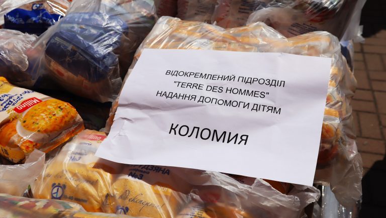 Коломия отримала чергову партію гуманітарної допомоги (ФОТО) 6 293193120 474840154645703 72234829709845747 n