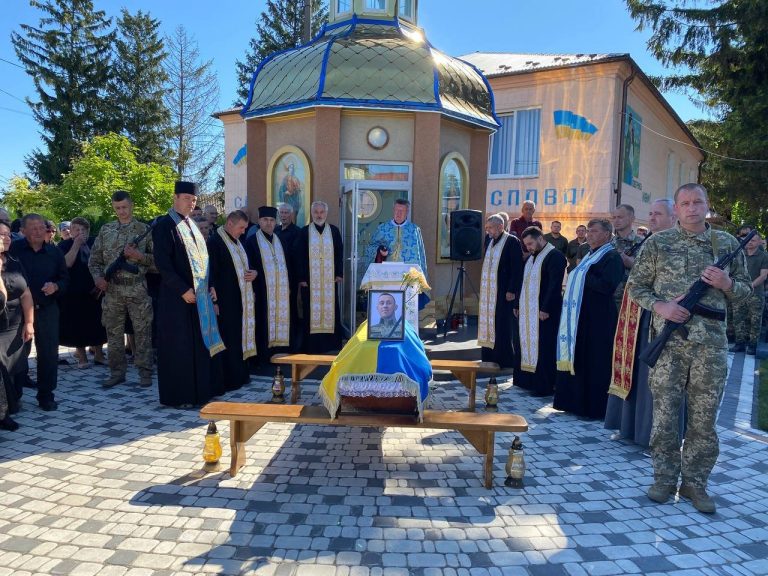 Городенківська громада віддала шану герою - Андрію Франківу (ФОТО) 1 294870882 466226545316721 9148625257312907740 n