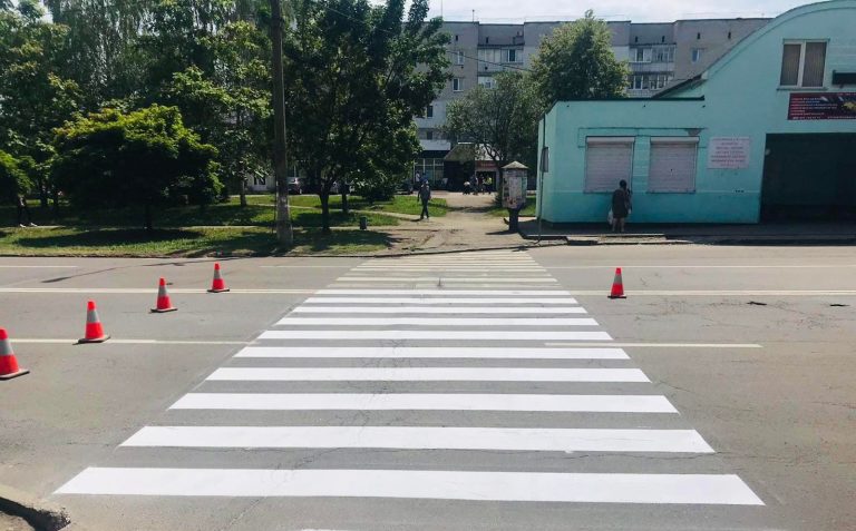 У Калуші наносять дорожню розмітку 5 294954438 3325349381082865 2105477046298831301 n