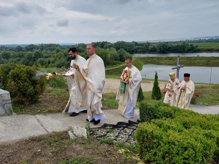 Мощі Св. Миколая привезли із Риму до одного із храмів Бурштинської громади (ФОТО) 10 295610727 359696769682876 2859544228022364654 n