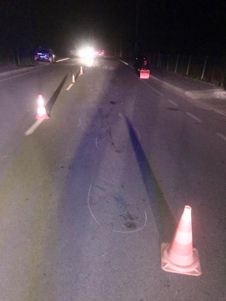 Збив людину і залишив помирати: на Надвірнянщині вночі сталася смертельна ДТП (ФОТО) 9 Збив людину і залишив помирати: на Надвірнянщині вночі сталася смертельна ДТП (ФОТО)