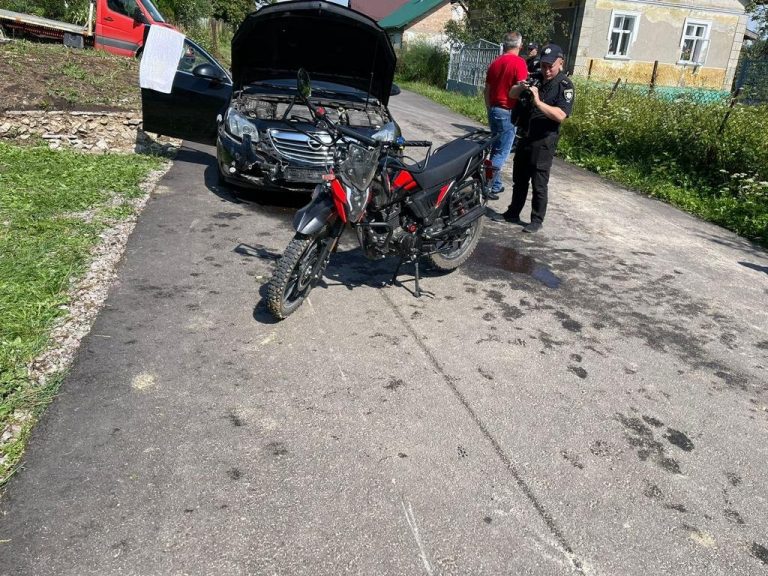 П'яний мотоцикліст вчинив ДТП на Львівщині: які наслідки (ФОТО) 1 П'яний мотоцикліст вчинив ДТП на Львівщині (ФОТО)