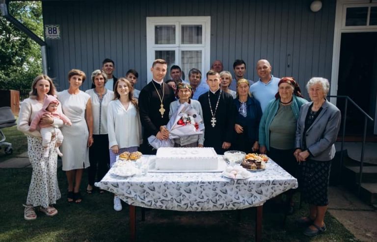 На Калущині привітали парафіянку зі 100-літнім ювілеєм (ФОТО) 7 IMG 5460