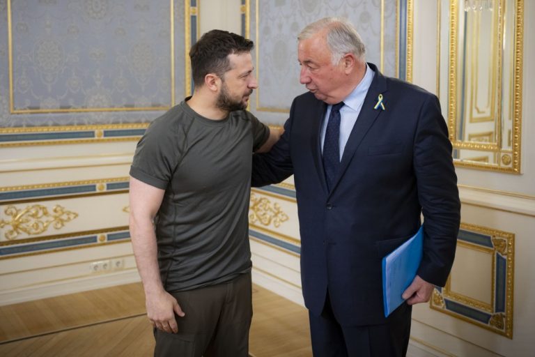 Президент України зустрівся з Головою Сенату Франції 4 c33ed6a1705185717891685f95d54c11 1657364389 extra large 1