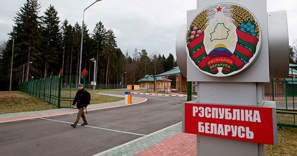 Навіть послабили перетин кордону: Білорусь дозволила контрабанду підсанкційних товарів